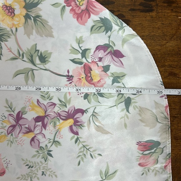 Vintage Barbizon Nightdress Floral Silky Buttons Soft Smooth Flower Pyjamas - Picture 11 of 11